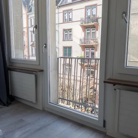 Cozy With Balcony In The Be37 * Zürich