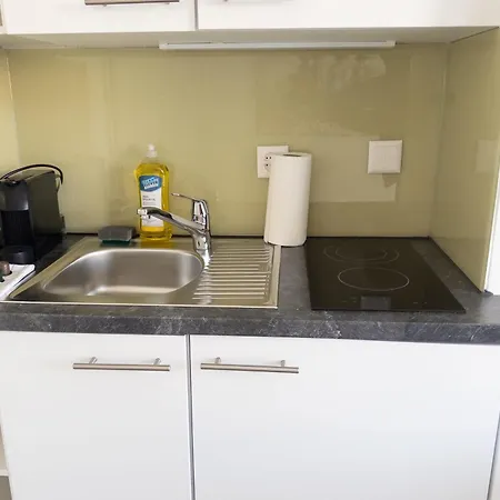 Cozy With Balcony In The Be37 דירה *